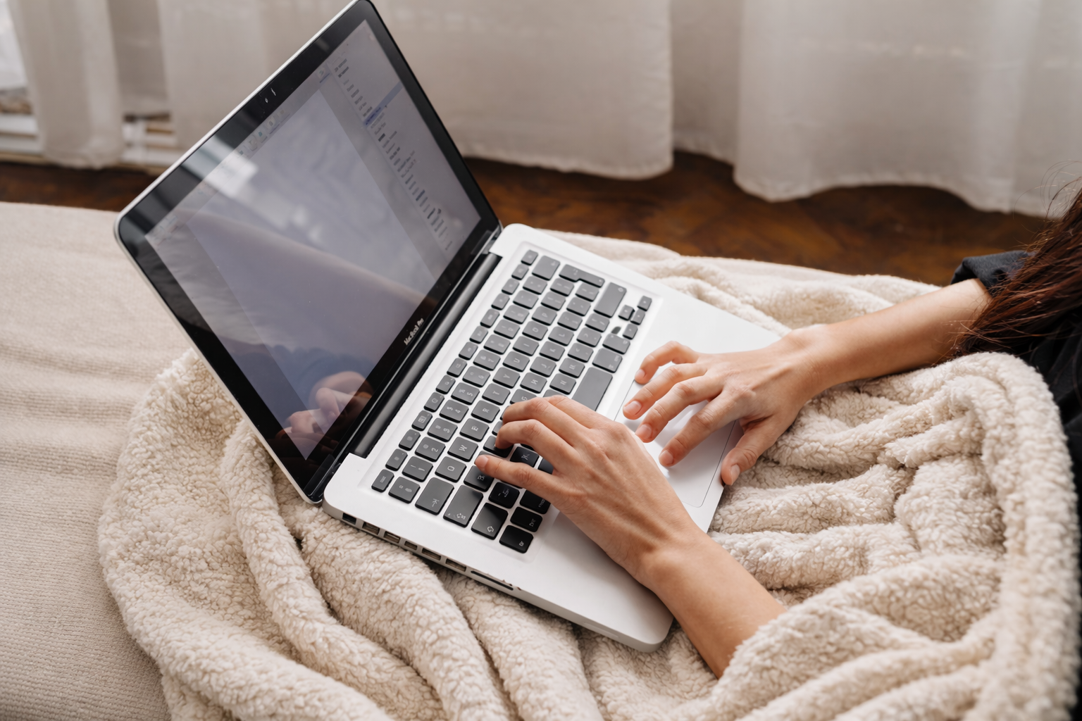 Social Listening for B2B Lead Generation: How to Find High-Intent Prospects Online